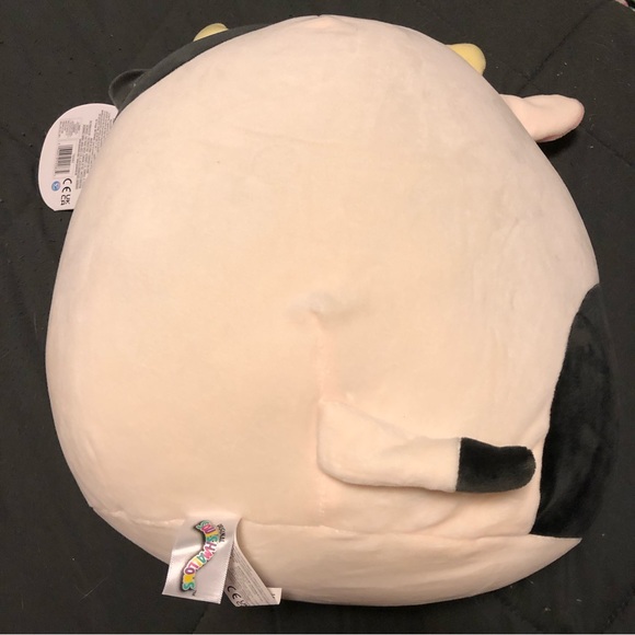 Clover Squishmallow Cows Exclusive - Picture 2 of 4